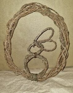 Egg wreath with bunny